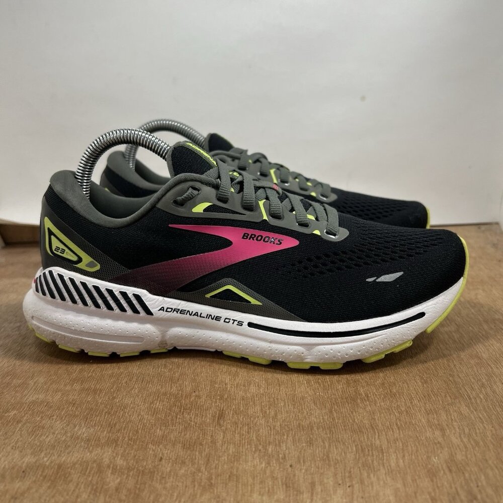 Brooks Adrenaline GTS 23 Women Size 8.5 Black Pink Running Shoes 1203811B037